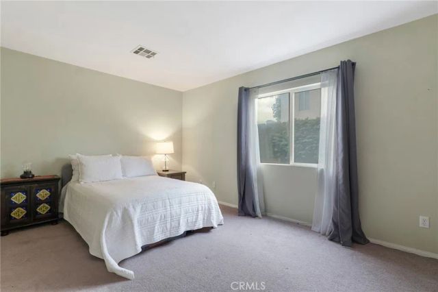 19324 Runnymede, Reseda, CA 91335