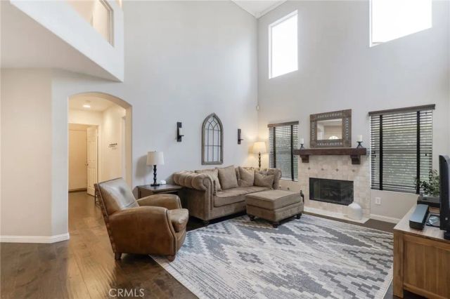 19324 Runnymede, Reseda, CA 91335