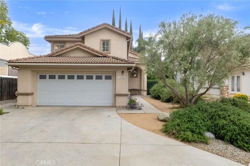 19324 Runnymede, Reseda, CA 91335