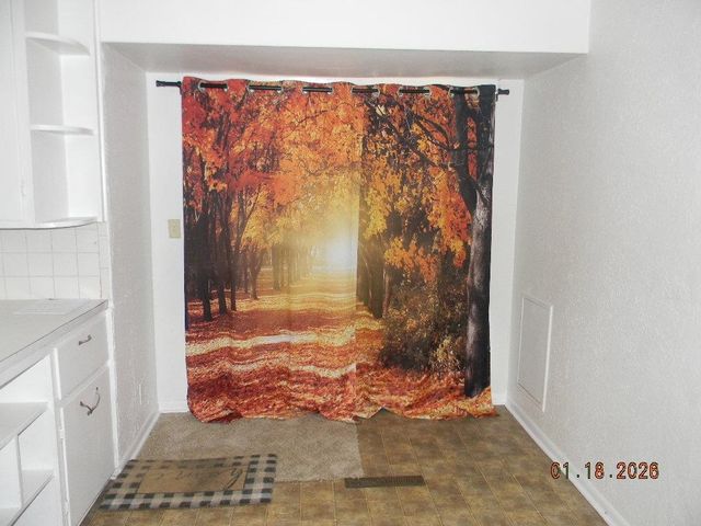 240 Turkle Ave, Haysville, KS 67060