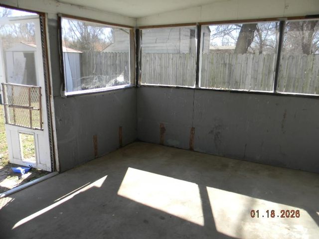 240 Turkle Ave, Haysville, KS 67060