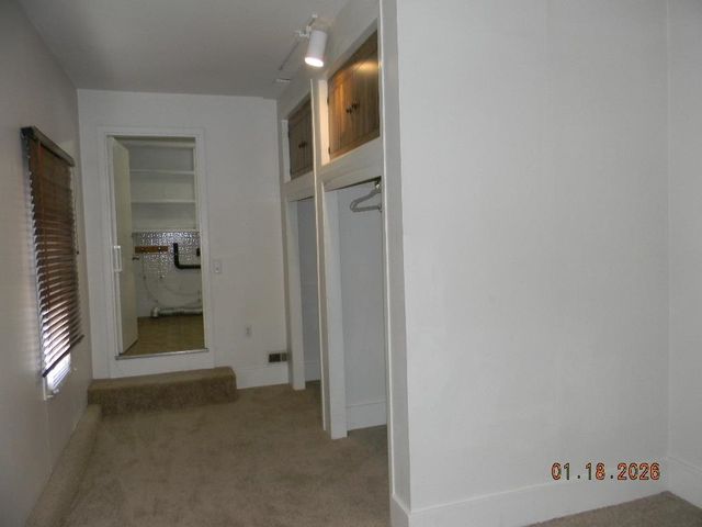 240 Turkle Ave, Haysville, KS 67060