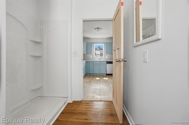 1209 10th Avenue, Port Huron, MI 48060