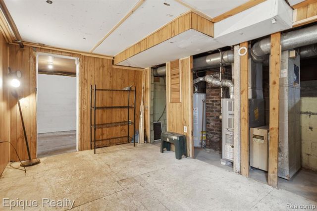 1209 10th Avenue, Port Huron, MI 48060