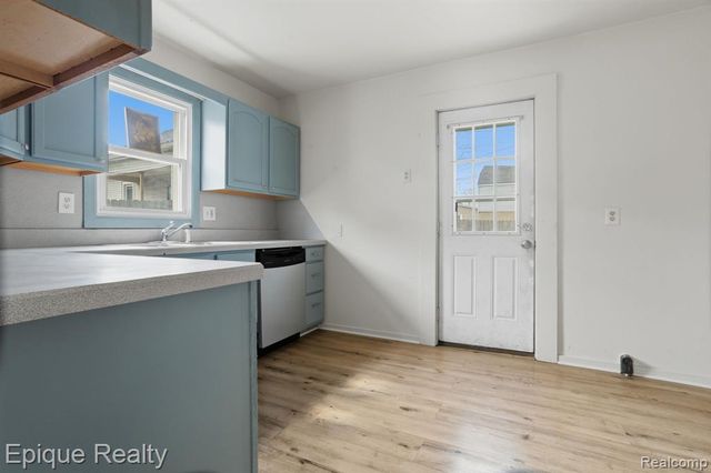 1209 10th Avenue, Port Huron, MI 48060