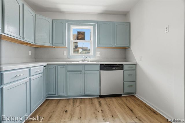 1209 10th Avenue, Port Huron, MI 48060