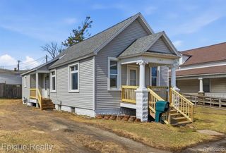 1209 10th Avenue, Port Huron, MI 48060