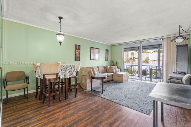 2861 Leonard Drive F208, Aventura, FL 33160