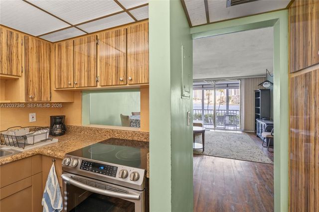 2861 Leonard Drive F208, Aventura, FL 33160