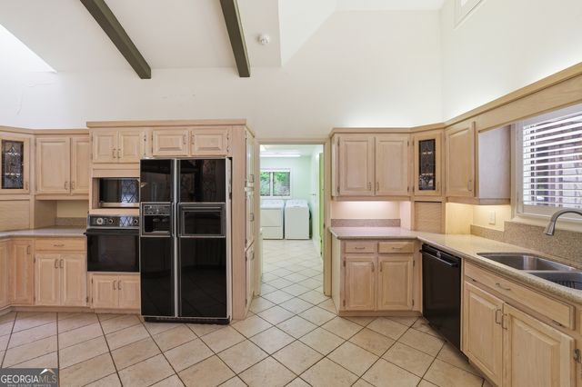 31 Addington Court, Toccoa, GA 30577