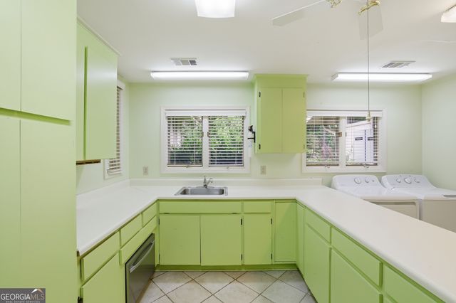 31 Addington Court, Toccoa, GA 30577