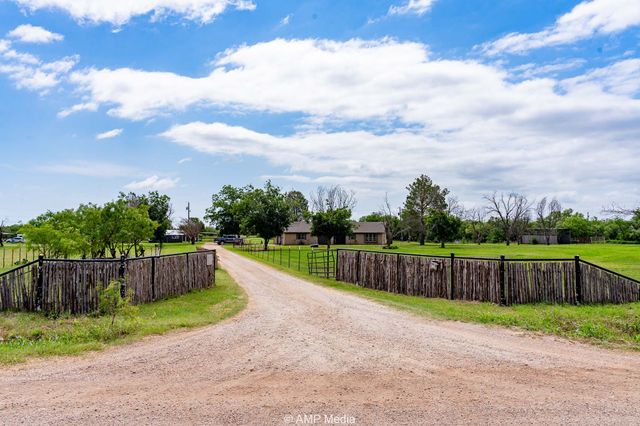 2306 County Road 475, Anson, TX 79501