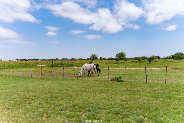 2306 County Road 475, Anson, TX 79501