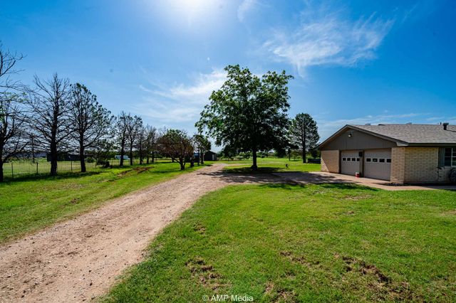 2306 County Road 475, Anson, TX 79501
