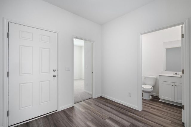 105 Bridgeview DR, Hutto, TX 78634