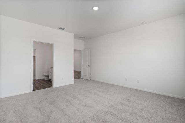 105 Bridgeview DR, Hutto, TX 78634