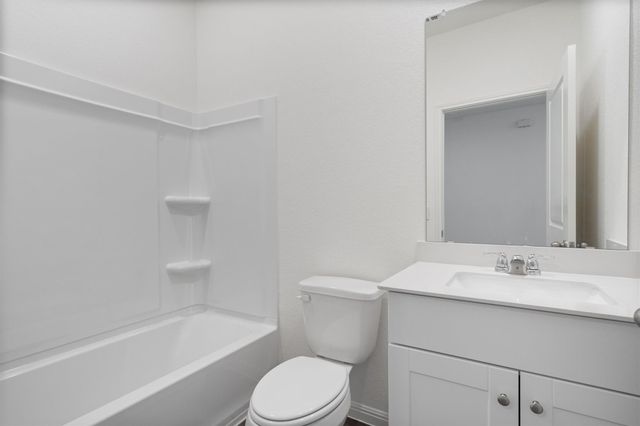 105 Bridgeview DR, Hutto, TX 78634
