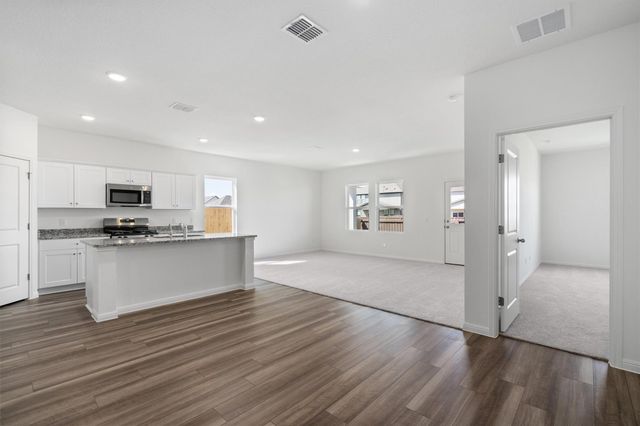 105 Bridgeview DR, Hutto, TX 78634