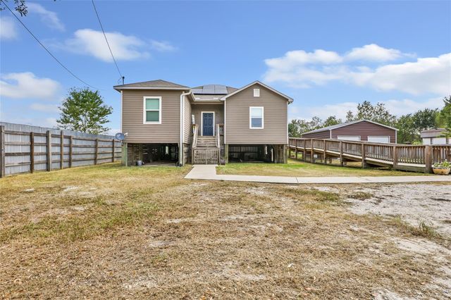 170 County Road 6035, Dayton, TX 77535