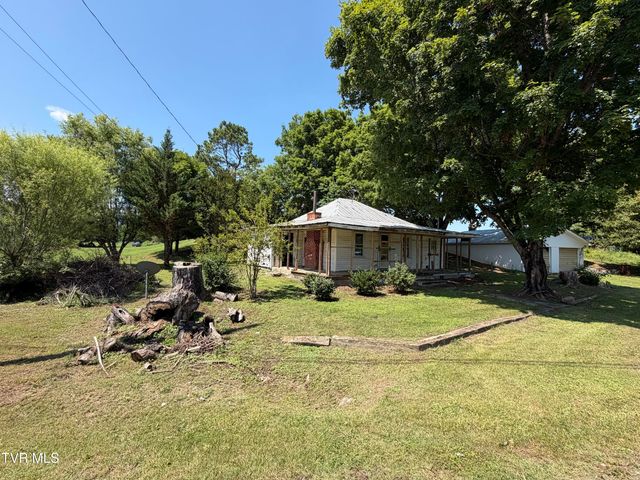 110 Fishpond Road, Chuckey, TN 37641