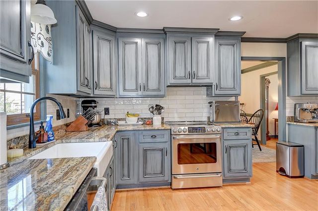 5476 Hargrove BLVD, Virginia Beach, VA 23464