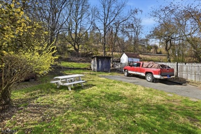 26 Orchard St, Summit City, NJ 07901