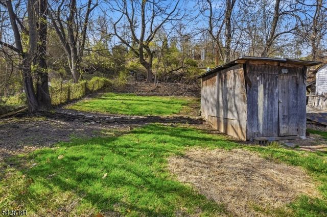 26 Orchard St, Summit City, NJ 07901