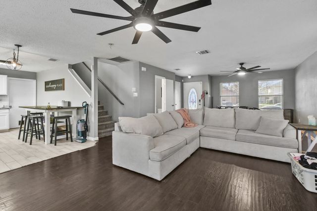 167 Jefferson Drive, Venus, TX 76084