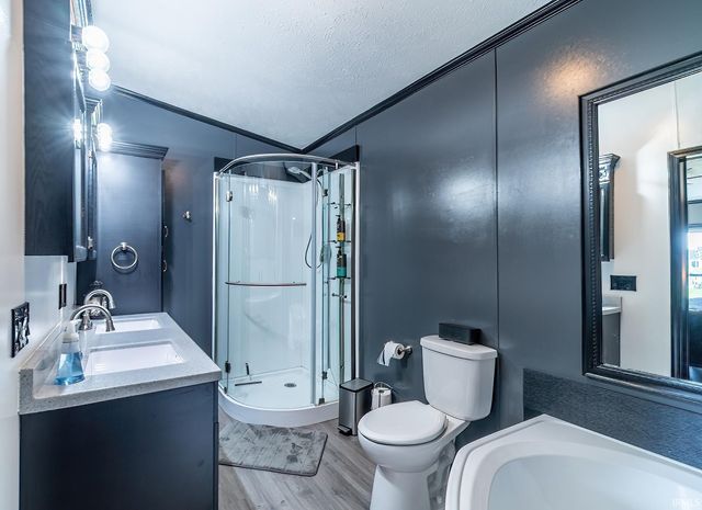 11950 E 390 Road, Lagrange, IN 46761