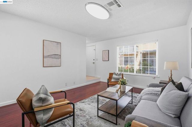 4388 Planet Cir, Union City, CA 94587