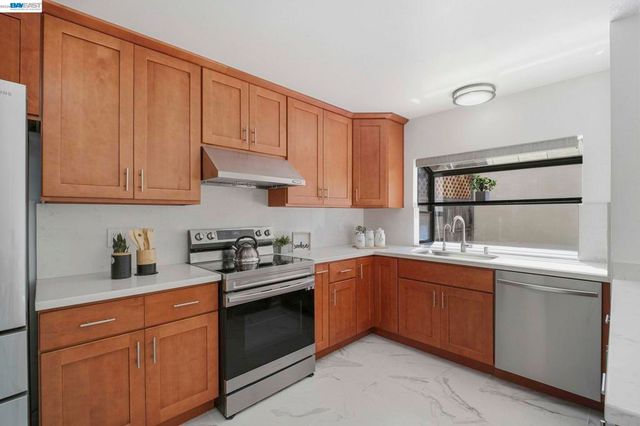 4388 Planet Cir, Union City, CA 94587