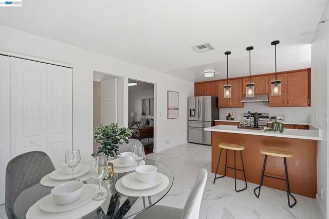 4388 Planet Cir, Union City, CA 94587