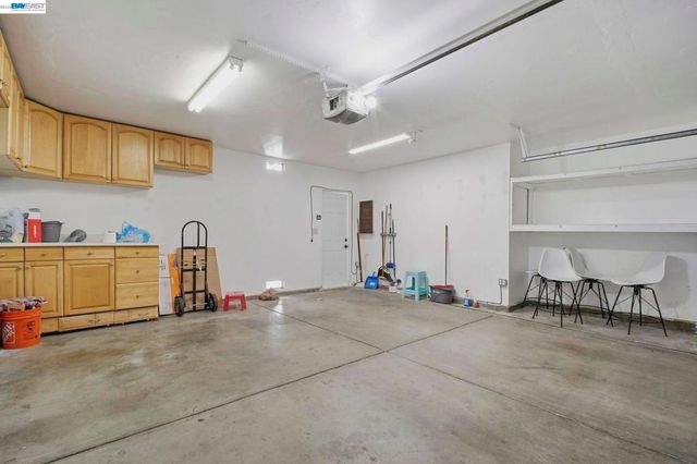 4388 Planet Cir, Union City, CA 94587