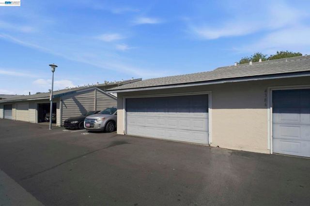 4388 Planet Cir, Union City, CA 94587