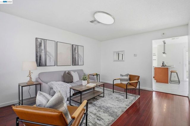 4388 Planet Cir, Union City, CA 94587