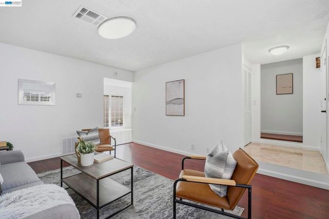 4388 Planet Cir, Union City, CA 94587