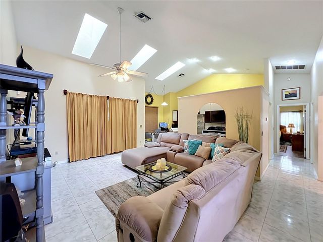 5579 RED BONE LANE, Orlando, FL 32810