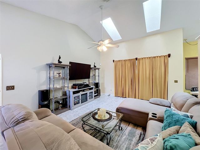 5579 RED BONE LANE, Orlando, FL 32810