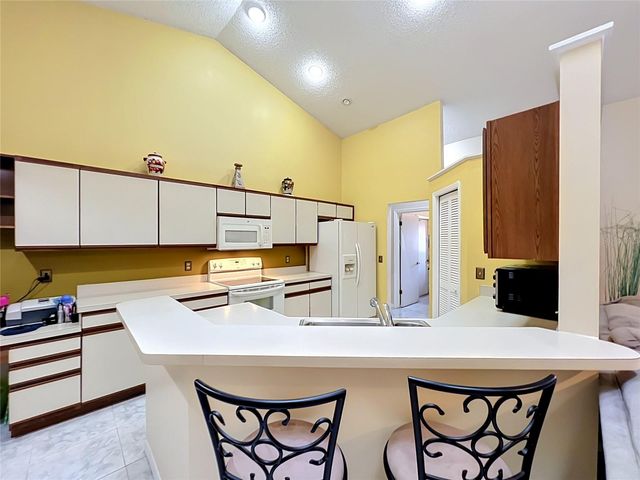 5579 RED BONE LANE, Orlando, FL 32810