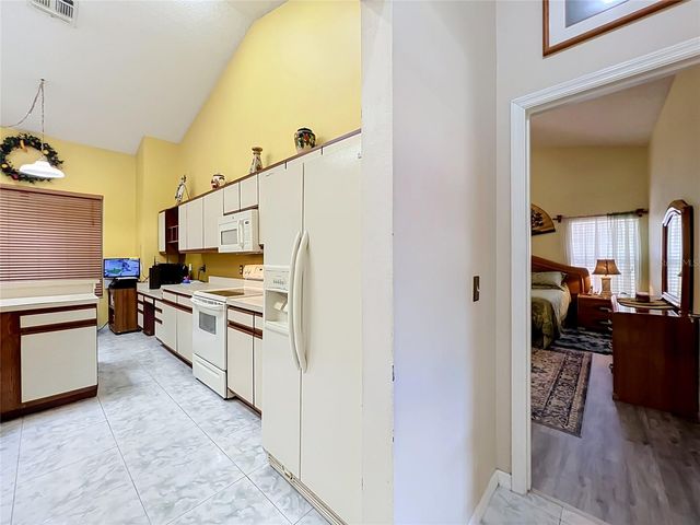 5579 RED BONE LANE, Orlando, FL 32810