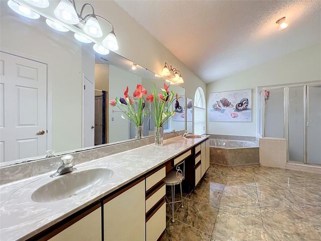 5579 RED BONE LANE, Orlando, FL 32810