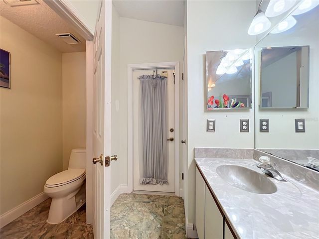 5579 RED BONE LANE, Orlando, FL 32810