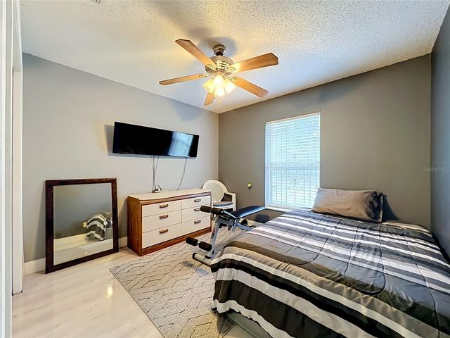 5579 RED BONE LANE, Orlando, FL 32810
