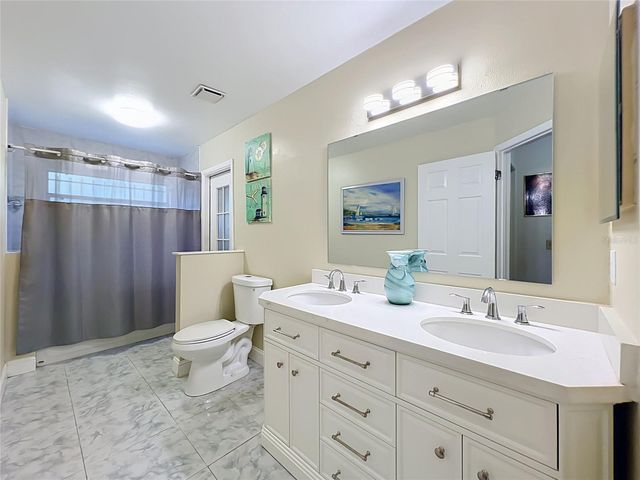 5579 RED BONE LANE, Orlando, FL 32810