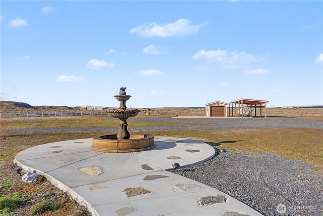 21347 Road D.5 Road, Soap Lake, WA 98851