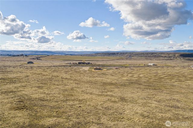 21347 Road D.5 Road, Soap Lake, WA 98851