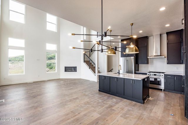 382 W Ascent Drive, Hideout, UT 84036