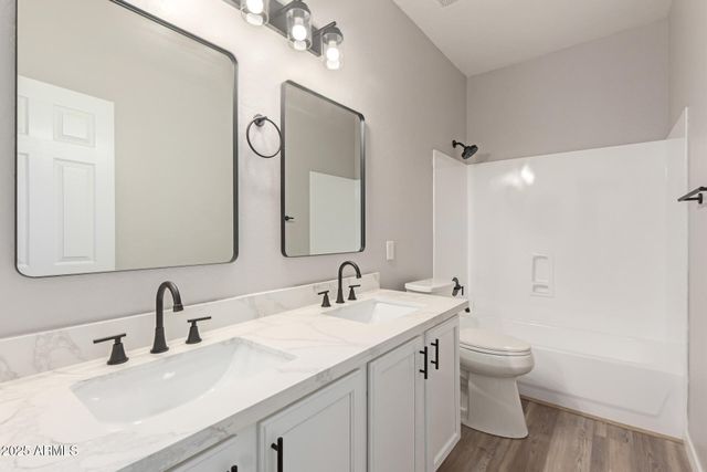 2055 E INDIAN WELLS Drive, Chandler, AZ 85249