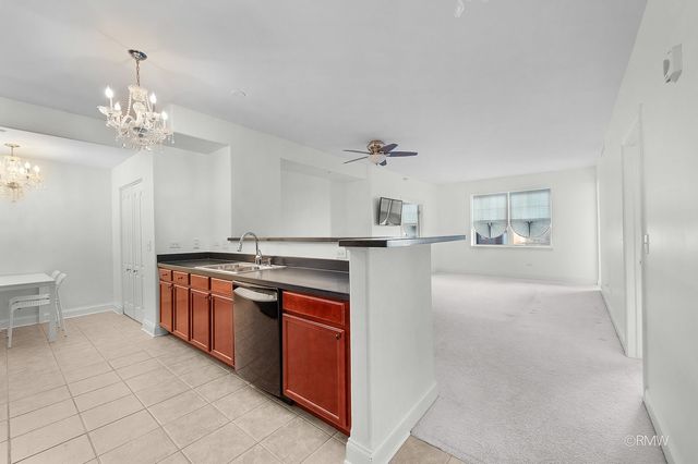 1 ITASCA Place 412, Itasca, IL 60143