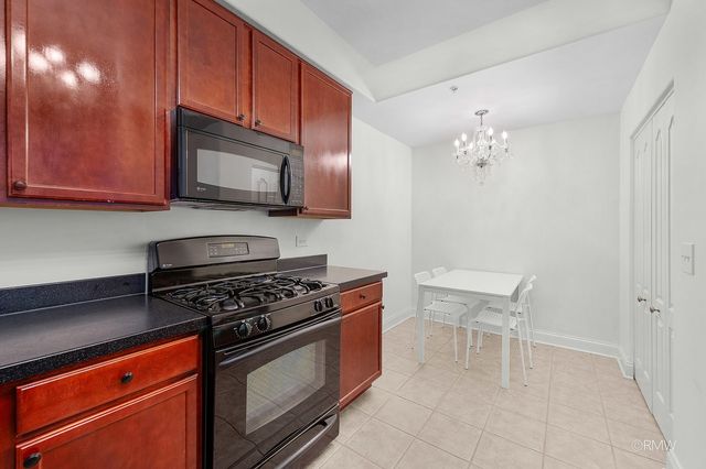 1 ITASCA Place 412, Itasca, IL 60143